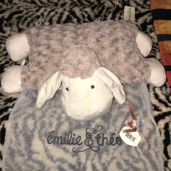 Emilie and Theo Gabriel the Sheep 🐑 New 🍒